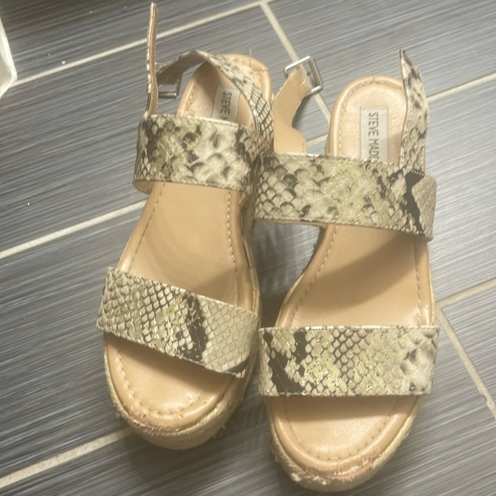 Steve Madden Fifer Sandal – Fair Condition, Size 7.5